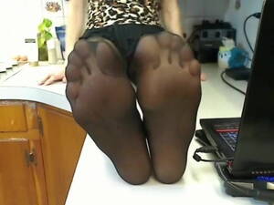big nylon feet - My Big Mature feet Long Toes In several Pantyhose | xHamster