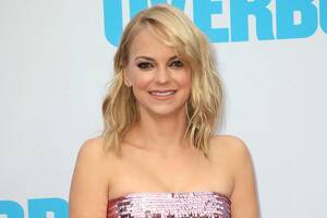 Anna Faris Anal - Anna Faris Says Taking Time Away from Acting Wasn't 'Conscious' Choice