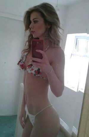 flat chest sex topless beach - Woman bullied for 'flat chest and no curves' unrecognisable after  transformation - Daily Star