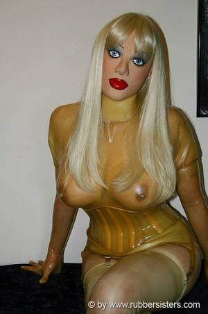 Forced Female Mask Porn - 'Dollified' to serve his Mistress. Female MaskLatex ...
