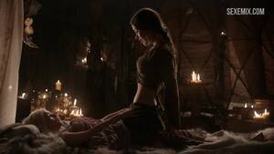 game of thrones lesbian sex - Emilia Clarke Erotic scene in Game of Thrones