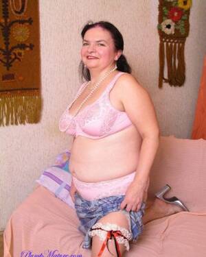 granny plumper - Granny plump stripping naked Porn Pictures, XXX Photos, Sex Images #2706536  - PICTOA