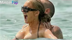lindsay lohan topless beach - Lindsay Lohan Nude OnlyFans Leak Picture #D7itFsGPLt | MasterFap.net