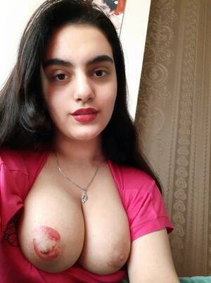 indian gf big tits - Beautiful Indian girlfriend kissing her own big boobs - Hot selfies