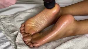 black foot massage - Black Girl Gets Foot Massage - Pornhub.com
