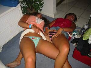 drunk college girls upskirts - Drunk College Girls Upskirts