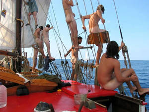 boat spy cam nudes - guys party naked boat ...