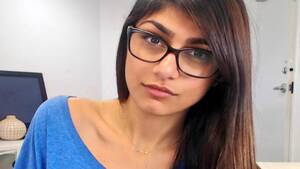 india porn star glasses - Porn star Mia Khalifa is making her Mollywood debut with Chunkzz 2 - India  Today