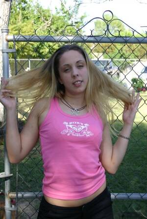 Amateur White Trash Girl Porn - White Trash Porn Pics & Naked Photos - PornPics.com