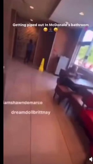 Mcdonalds Bathroom Porn - they mcfuckin : r/CrazyFuckingVideos