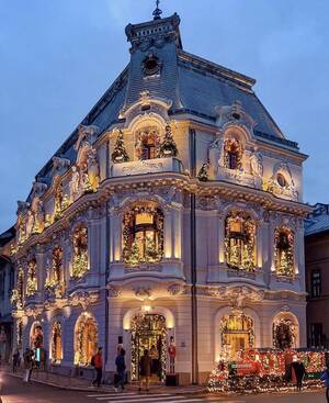 Bucharest Hotel - Christmasy building in Bucharest : r/europe