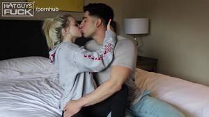 Latino College Porn - Latino Football STAR FUCKS Tiny Tatted Blonde Vaper. Careful with those! -  XVIDEOS.COM