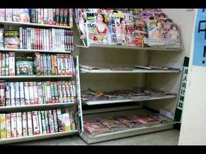 convenience store - Convenience store shelves porn in japan ã‚³ãƒ³ãƒ“ãƒ‹ã®ãƒãƒ«ãƒŽ