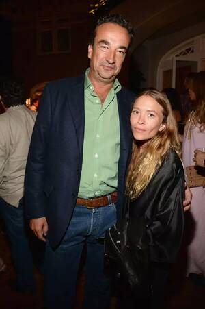 Mary Kate Olsen Sex Tape - Mary-Kate and Ashley Olsen's lives â€“ pulled from Oasis gig, Â£230m divorce  and A-list feud - Daily Star