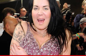 china wrestler - Chyna -- Collapses at Porn Convention