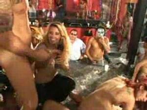 brazilian carnival orgy - Crazy Brazilian Carnival Orgy : XXXBunker.com Porn Tube