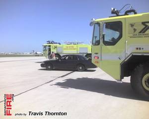 Fire Truck - Aircraft Rescue and Firefighting Apparatus / San Antonio Fire Station 23 at  the San Antonio International