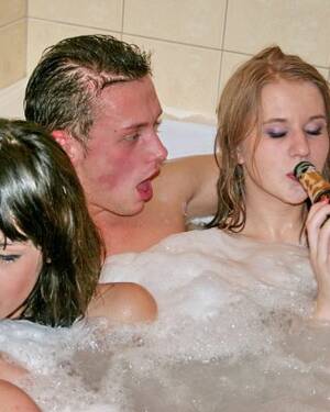 hot tub orgy college - Drunk college students fucking at a hot tub orgy Porn Pictures, XXX Photos,  Sex Images #3337564 - PICTOA