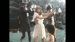 Alice In Wonderland Porn Dad - Alice In Wonderland: A Musical Porno (1976) - XVIDEOS.COM