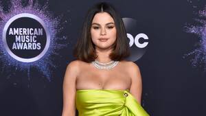 Diapers Porn Captions Demi Lovato - Celebrity Bikini Bods of 2019 | Entertainment Tonight