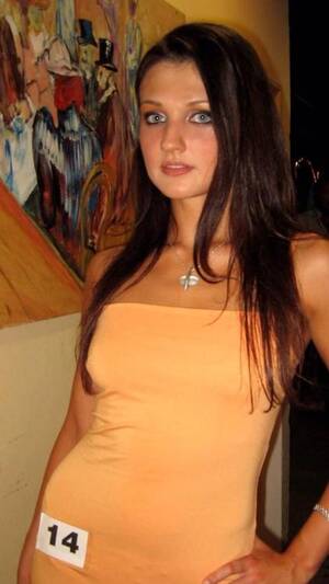 Aletta Ocean Before Porn - Aletta Ocean before and after her bimbofication, complete with fake bimbo  lips and 38DD knockers. Tumblr Porn