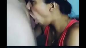 amateur indian deepthroat - IndianGirl giving deepthroat - XVIDEOS.COM