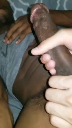 hand huge cumshot - Helping hand - huge cumshot - ThisVid.com