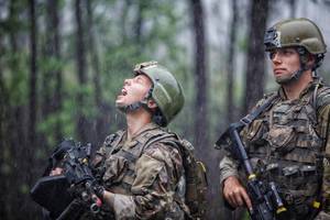 Army Graduate Girlfriend Porn - Photo. â€œ