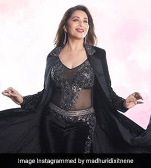 Madhuri Dixit Porn - Madhuri Dixit Dances Right Into Our Hearts In Her Dazzling All-Black  Ensemble