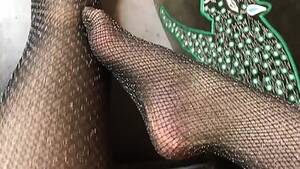 metallic stockings xxx - Missxsapphire listen become mesmerized by the sound of my legs in nylon stockings  xxx onlyfans porn