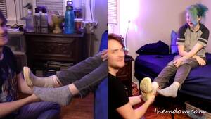 foot worship session - Manic's Stinky First Time Foot Worship turns her on and becomes a makeout  session! - RedTube