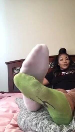 Ebony Sock Porn - Mismatch socks worship - ThisVid.com