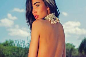 Indian Porn Actress Amy Jackson - Amy Jackson Sexy Bare Back Hot Picture on Instagram Demands Your Attention  Right Now! | India.com