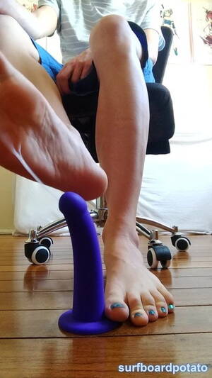 footjob painted nails - Twink with painted nails practices giving a messy footjob watch online