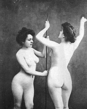 1930s French Porn - Several French ladies from the 1930s showing their body Porn Pictures, XXX  Photos, Sex Images #3448604 - PICTOA