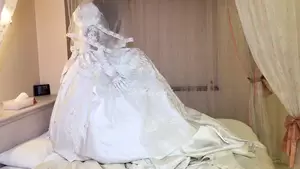 Ball Gown Blowjob - White wedding dress Suck under | xHamster
