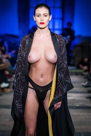 huge tits fashion - Big Boobs Fashion Model - 75 photos