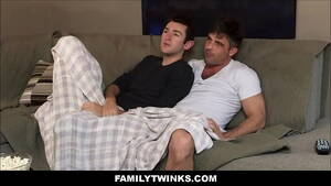 Family Watching Sex - Twink Step Son And His Hot Family Sex While Watching Movie - XNXX.COM