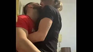 Amateur Wife Kissing - Amateur wife kissing - porno mÃ³vil gratis | XXX sexo Videos y pelÃ­culas  Porno - iPornTV.Net
