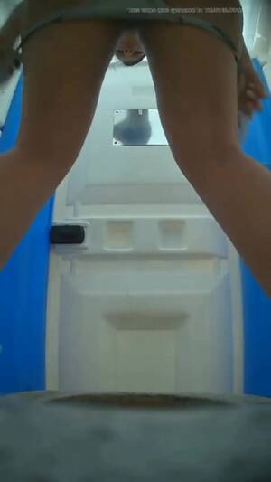 beach toilet pooping - Girl diarrhea beach toilet - ThisVid.com