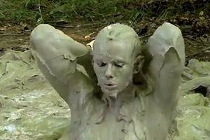 lesbian nude mud bath - Naked Mud Bath