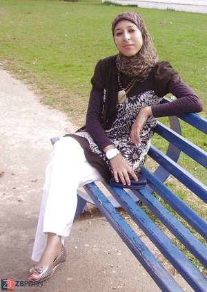 Arab Woman - Non-porno Arab woman, with or sans hijab III