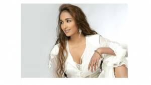 Ariana Grande Porn Blowjob - Calls for full probe into death of Bollywood star Jiah Khan renewed at  memorial - Asian Culture Vulture | Asian Culture Vulture