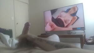 Jilling Off Watching Porn - Ducky7707 precums while masturbating while watching porn - XVIDEOS.COM