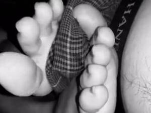 footjob cum in pants - Free Footjob Cum In Pants Porn | PornKai.com