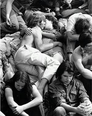 Hippies Summer Of Love Sex - updownsmilefrown: â€œ Love at the Isle of Wight Pop Festival, August 1970 â€