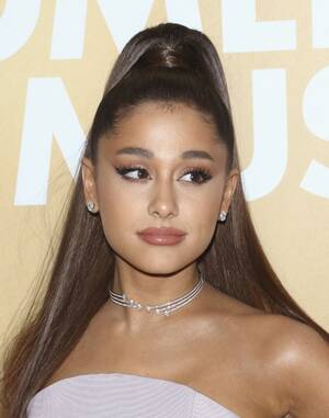 Ariana Grande Tits - Celebrity plastic surgery procedures - before and after photos - Ariana  Grande | Gallery | Wonderwall.com