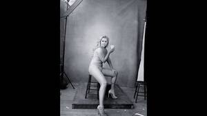 Amy Schumer Big Tits - Real message of topless Amy Schumer | CNN