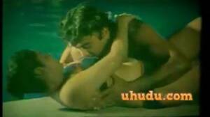 indian couples having sex in beatch - Indian couple having sex at the beach - Porn300.com