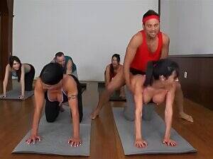 hot yoga lesson franceska - Franceska Jaimes Yoga porn videos at Xecce.com